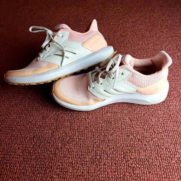 Adidas Pink and White Cloudfoam Shoes - Picture 4 of 5